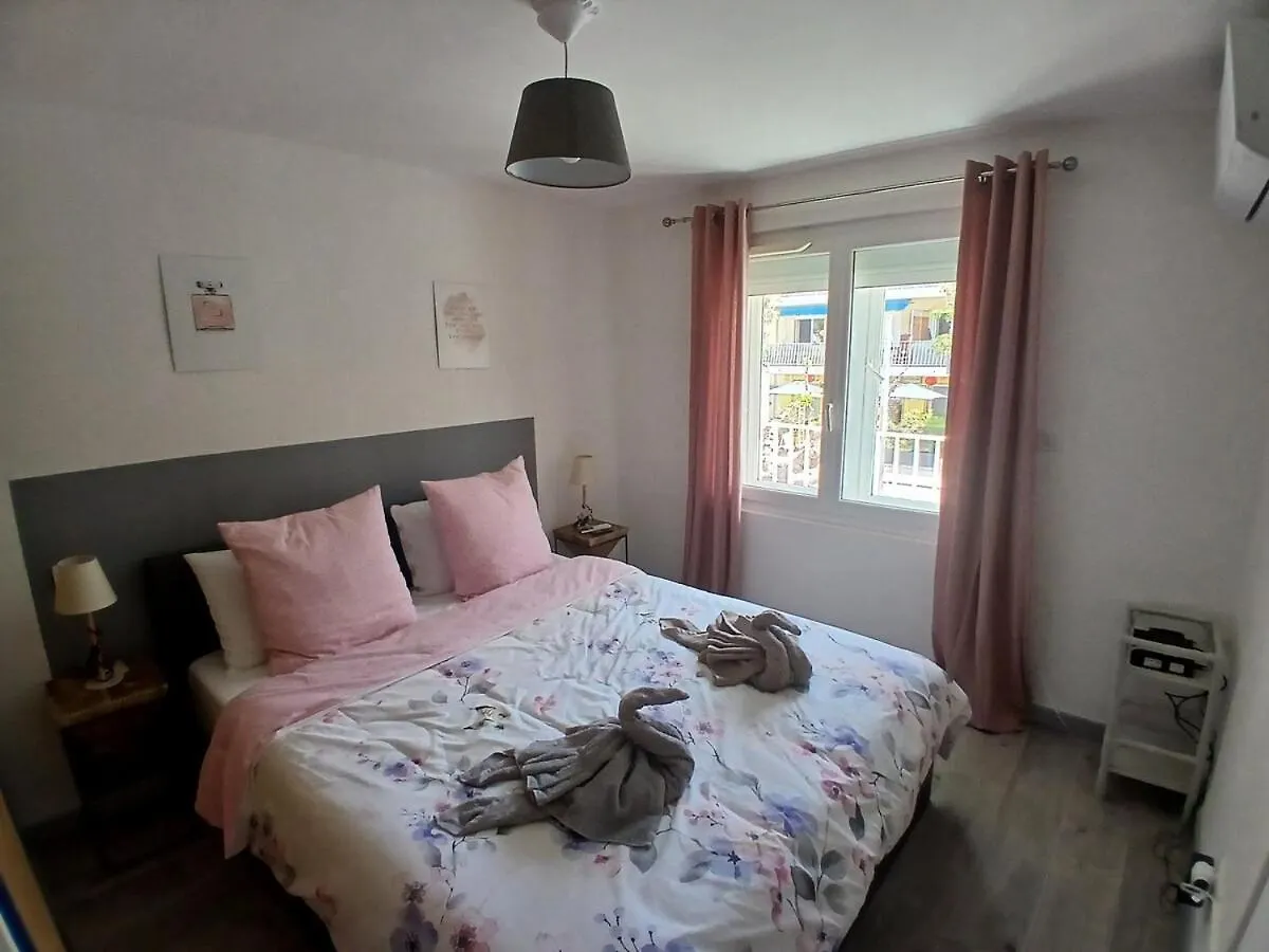 Le Petit Versailles 3 Min De La Plage 3 Chambres Clim Parking Apercu Mer Six-Fours-les-Plages 0*,  Frankreich